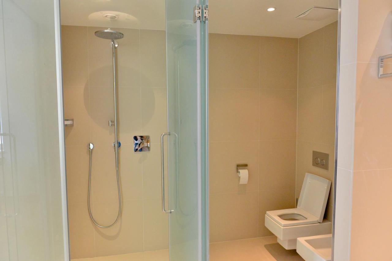 Kolonada Luxury 3 Bedroom Apartment Manes マリアーンスケー・ラーズニェ エクステリア 写真